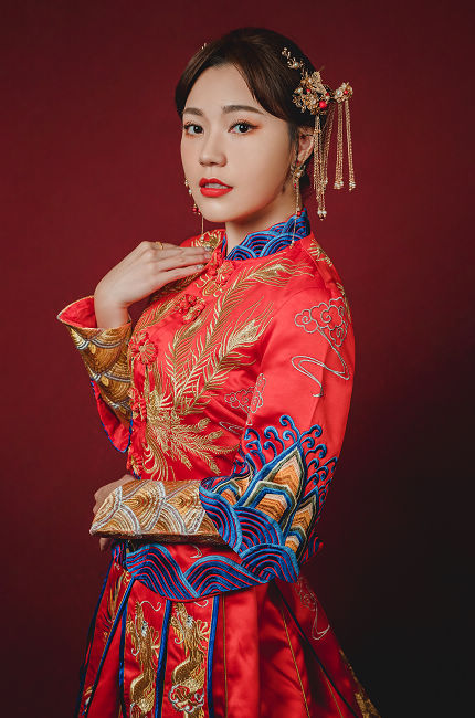 我們提供專業的孕婦寫真、全家福照、寶寶寫真、親子寫真和兒童寫真，捕捉您和家人每一個溫馨瞬間，讓這些珍貴的回憶成為您永遠的珍藏。