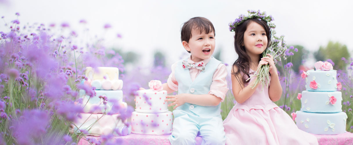 我們的攝影工作室專精於孕婦寫真、全家福照、寶寶寫真、親子寫真和兒童寫真。我們將用鏡頭捕捉您和家人最真摯的情感，從懷孕時的期待，到全家人的幸福時光，讓每一個珍貴瞬間都成為永恆的記憶。